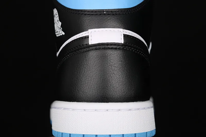 All categories Air Jordan Jordan series basketball shoes Air Jordan 1 Mid G version pure original Air Jordan 1 Mid SE AJ1 Joe 1 black and white BQ6472-102